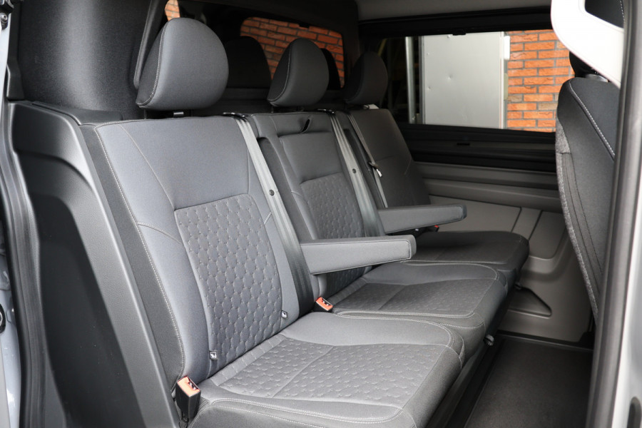 Ford Transit Custom 320 2.0 TDCI 170PK L2H1 DC LIMITED | 360 Camera | ACC | Blind Spot | Navigatie | Camera | CarPlay | Lane Assist | Elek. Trekhaak | 5-Zitter | Dubbel Cabine | MODELJAAR 2025 | BPM VRIJ | Verlengde fabrieksgarantie tot 12-2029 | Dubbel Cabine