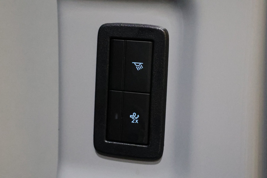 Ford Transit Custom 320 2.0 TDCI 170PK L2H1 DC LIMITED | 360 Camera | ACC | Blind Spot | Navigatie | Camera | CarPlay | Lane Assist | Elek. Trekhaak | 5-Zitter | Dubbel Cabine | MODELJAAR 2025 | BPM VRIJ | Verlengde fabrieksgarantie tot 12-2029 | Dubbel Cabine