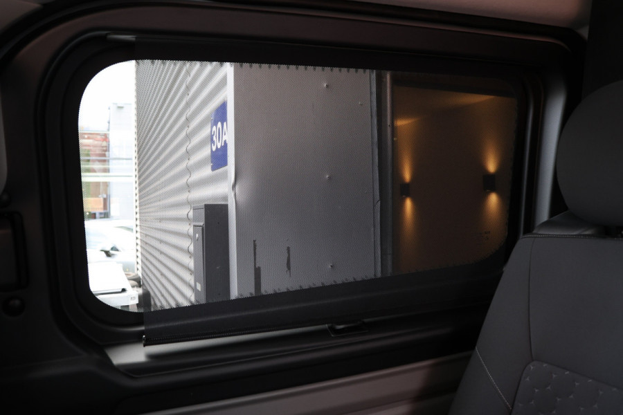 Ford Transit Custom 320 2.0 TDCI 170PK L2H1 DC LIMITED | 360 Camera | ACC | Blind Spot | Navigatie | Camera | CarPlay | Lane Assist | Elek. Trekhaak | 5-Zitter | Dubbel Cabine | MODELJAAR 2025 | BPM VRIJ | Verlengde fabrieksgarantie tot 12-2029 | Dubbel Cabine