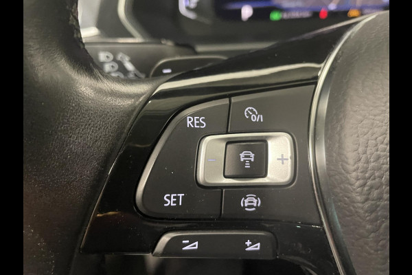 Volkswagen Tiguan 1.5 TSI 150pk DSG R-Line Platinum Panoramadak Navigatie Apple Carplay/Android Auto Camera Parkeersensoren Adaptive Cruise Control Leder Memory stoelen Stoelverwarming Elektrische achterklep Climate Control Virtual Cockpit Volkswagen Tiguan 1.5 TSI 150pk DSG R-Line Platinum Panoramadak Navigatie Apple Carplay/Android Auto Camera Parkeersensoren Adaptive Cruise Control Leder Memory stoelen Stoelverwarming Elektrische achterklep Climate Control Virtual Cockpit