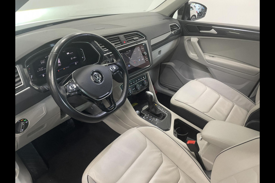 Volkswagen Tiguan 1.5 TSI 150pk DSG R-Line Platinum Panoramadak Navigatie Apple Carplay/Android Auto Camera Parkeersensoren Adaptive Cruise Control Leder Memory stoelen Stoelverwarming Elektrische achterklep Climate Control Virtual Cockpit Volkswagen Tiguan 1.5 TSI 150pk DSG R-Line Platinum Panoramadak Navigatie Apple Carplay/Android Auto Camera Parkeersensoren Adaptive Cruise Control Leder Memory stoelen Stoelverwarming Elektrische achterklep Climate Control Virtual Cockpit