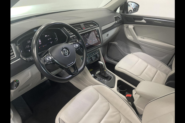 Volkswagen Tiguan 1.5 TSI 150pk DSG R-Line Platinum Panoramadak Navigatie Apple Carplay/Android Auto Camera Parkeersensoren Adaptive Cruise Control Leder Memory stoelen Stoelverwarming Elektrische achterklep Climate Control Virtual Cockpit Volkswagen Tiguan 1.5 TSI 150pk DSG R-Line Platinum Panoramadak Navigatie Apple Carplay/Android Auto Camera Parkeersensoren Adaptive Cruise Control Leder Memory stoelen Stoelverwarming Elektrische achterklep Climate Control Virtual Cockpit
