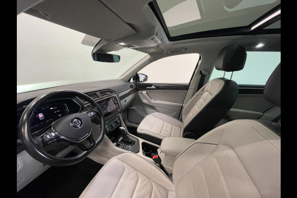Volkswagen Tiguan 1.5 TSI 150pk DSG R-Line Platinum Panoramadak Navigatie Apple Carplay/Android Auto Camera Parkeersensoren Adaptive Cruise Control Leder Memory stoelen Stoelverwarming Elektrische achterklep Climate Control Virtual Cockpit Volkswagen Tiguan 1.5 TSI 150pk DSG R-Line Platinum Panoramadak Navigatie Apple Carplay/Android Auto Camera Parkeersensoren Adaptive Cruise Control Leder Memory stoelen Stoelverwarming Elektrische achterklep Climate Control Virtual Cockpit