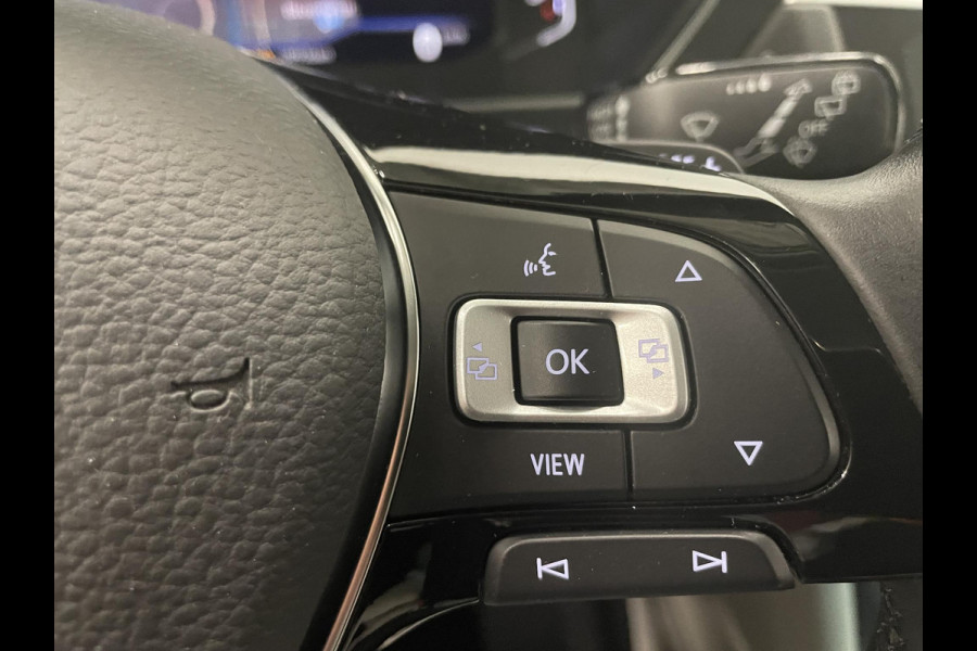 Volkswagen Tiguan 1.5 TSI 150pk DSG R-Line Platinum Panoramadak Navigatie Apple Carplay/Android Auto Camera Parkeersensoren Adaptive Cruise Control Leder Memory stoelen Stoelverwarming Elektrische achterklep Climate Control Virtual Cockpit Volkswagen Tiguan 1.5 TSI 150pk DSG R-Line Platinum Panoramadak Navigatie Apple Carplay/Android Auto Camera Parkeersensoren Adaptive Cruise Control Leder Memory stoelen Stoelverwarming Elektrische achterklep Climate Control Virtual Cockpit
