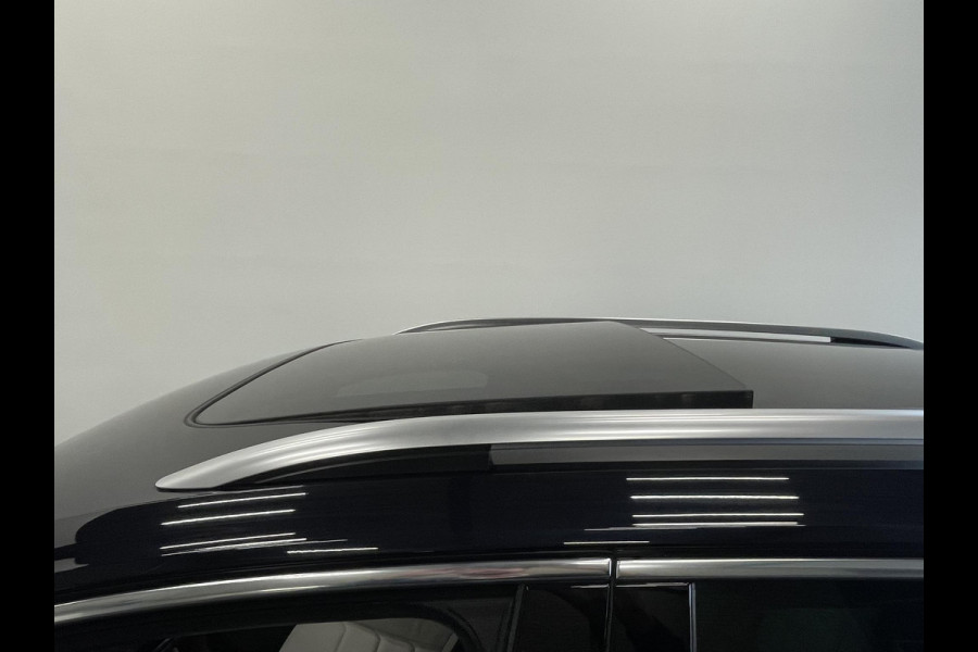 Volkswagen Tiguan 1.5 TSI 150pk DSG R-Line Platinum Panoramadak Navigatie Apple Carplay/Android Auto Camera Parkeersensoren Adaptive Cruise Control Leder Memory stoelen Stoelverwarming Elektrische achterklep Climate Control Virtual Cockpit Volkswagen Tiguan 1.5 TSI 150pk DSG R-Line Platinum Panoramadak Navigatie Apple Carplay/Android Auto Camera Parkeersensoren Adaptive Cruise Control Leder Memory stoelen Stoelverwarming Elektrische achterklep Climate Control Virtual Cockpit