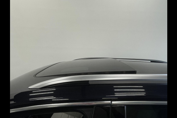 Volkswagen Tiguan 1.5 TSI 150pk DSG R-Line Platinum Panoramadak Navigatie Apple Carplay/Android Auto Camera Parkeersensoren Adaptive Cruise Control Leder Memory stoelen Stoelverwarming Elektrische achterklep Climate Control Virtual Cockpit Volkswagen Tiguan 1.5 TSI 150pk DSG R-Line Platinum Panoramadak Navigatie Apple Carplay/Android Auto Camera Parkeersensoren Adaptive Cruise Control Leder Memory stoelen Stoelverwarming Elektrische achterklep Climate Control Virtual Cockpit