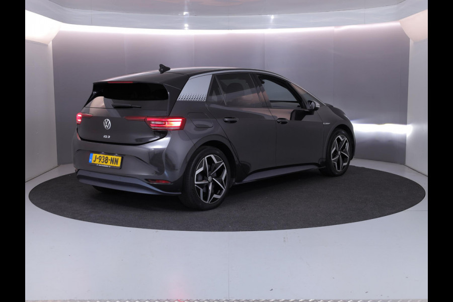 Volkswagen ID.3 First Plus 58 kWh 204pk|19'LM-velgen| Matrix LED| verwarmde voorstoelen Volkswagen ID.3 First Plus 58 kWh 204pk|19'LM-velgen| Matrix LED| verwarmde voorstoelen