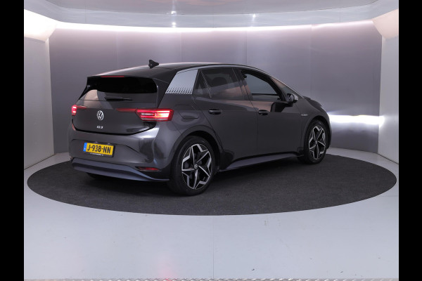 Volkswagen ID.3 First Plus 58 kWh 204pk|19'LM-velgen| Matrix LED| verwarmde voorstoelen Volkswagen ID.3 First Plus 58 kWh 204pk|19'LM-velgen| Matrix LED| verwarmde voorstoelen