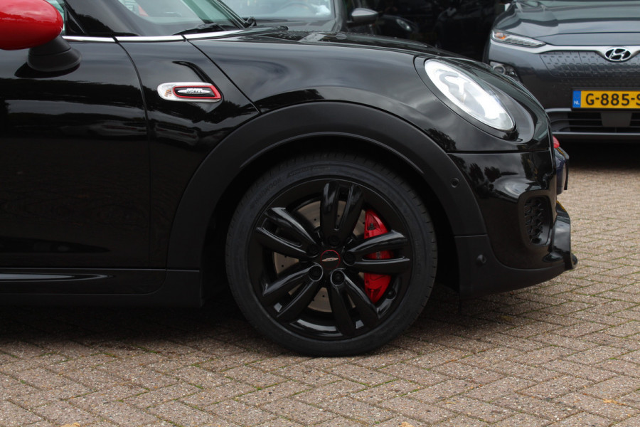 MINI Mini 2.0 John Cooper Works Chili / Panoramadak / JCW Stoelen / 18'' / Harman Kardon / Groot Navi. / Parkeerhulp V+A / Stoelverwarming / Cruise Control