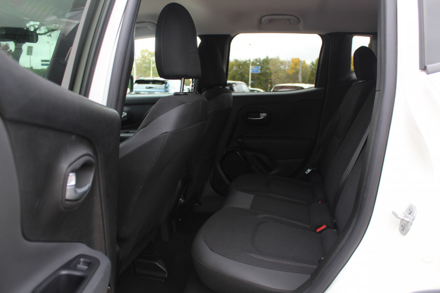Jeep Renegade 1.4 MultiAir Limited / Trekhaak / Navigatie / CarPlay / 17'' / Parkeerhulp V+A / DAB / ACC