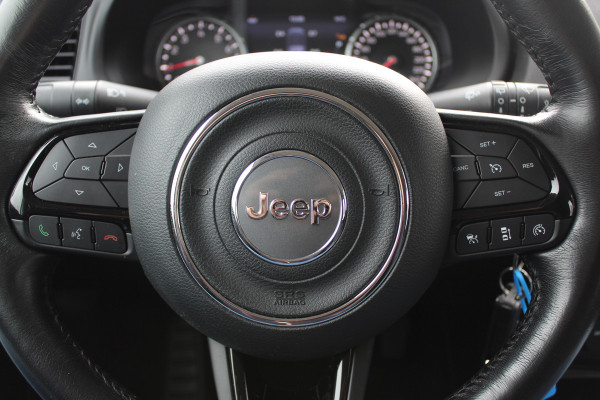 Jeep Renegade 1.4 MultiAir Limited / Trekhaak / Navigatie / CarPlay / 17'' / Parkeerhulp V+A / DAB / ACC