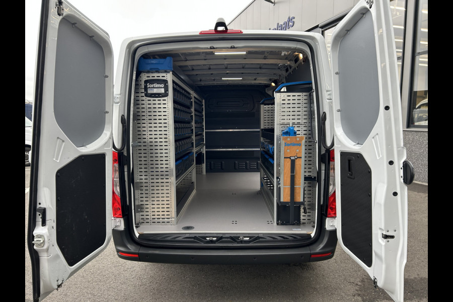 Mercedes-Benz Sprinter 317 CDI L2 H1 SORTIMO / Automaat / MBUX / Camera / Parkeersensoren / Navigatie / Airco