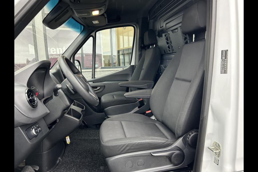 Mercedes-Benz Sprinter 317 CDI L2 H1 SORTIMO / Automaat / MBUX / Camera / Parkeersensoren / Navigatie / Airco
