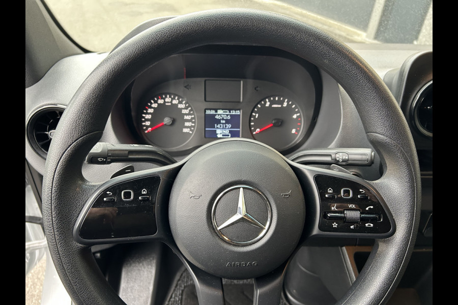 Mercedes-Benz Sprinter 317 CDI L2 H1 SORTIMO / Automaat / MBUX / Camera / Parkeersensoren / Navigatie / Airco