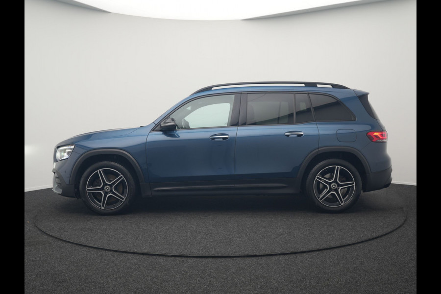 Mercedes-Benz Glb 250 AMG Line 225pk | Widescreen Navigatie | Alcantara Sportstoelen Memory & Verwarmd | Apple Carplay | Keyless | Camera | Navigatie | DAB |