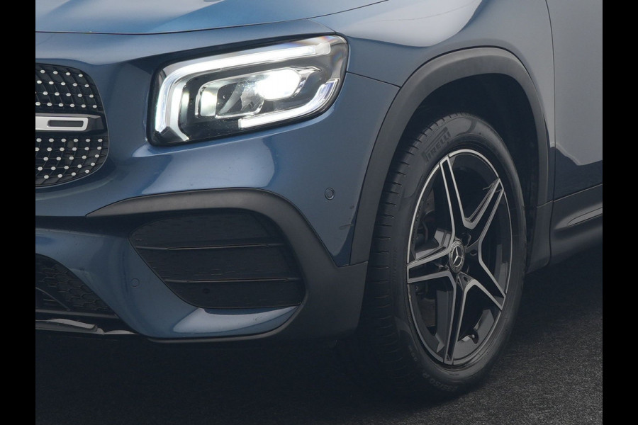 Mercedes-Benz Glb 250 AMG Line 225pk | Widescreen Navigatie | Alcantara Sportstoelen Memory & Verwarmd | Apple Carplay | Keyless | Camera | Navigatie | DAB |