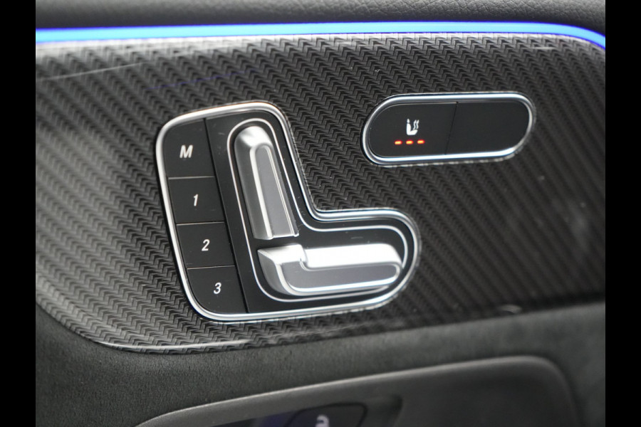 Mercedes-Benz Glb 250 AMG Line 225pk | Widescreen Navigatie | Alcantara Sportstoelen Memory & Verwarmd | Apple Carplay | Keyless | Camera | Navigatie | DAB |