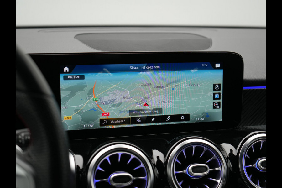 Mercedes-Benz Glb 250 AMG Line 225pk | Widescreen Navigatie | Alcantara Sportstoelen Memory & Verwarmd | Apple Carplay | Keyless | Camera | Navigatie | DAB |