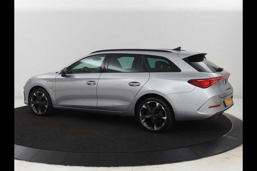 CUPRA Cupra Hybrid | Stoelverwarming | Camera | Adaptive cruise | Navigatie | Carplay | Sfeerverlichting | Keyless | Park Assist | Sportstoelen | Full LED | PHEV | Plug In