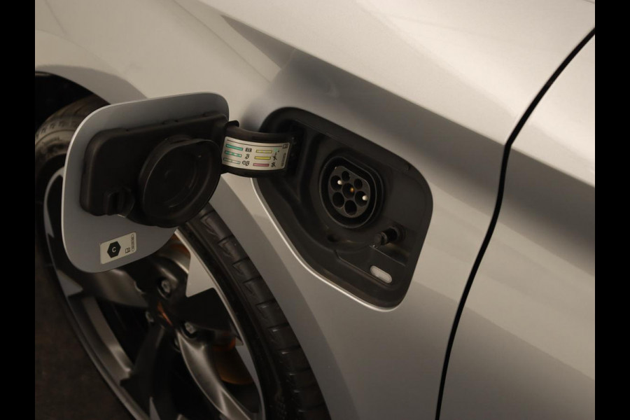 CUPRA Cupra Hybrid | Stoelverwarming | Camera | Adaptive cruise | Navigatie | Carplay | Sfeerverlichting | Keyless | Park Assist | Sportstoelen | Full LED | PHEV | Plug In