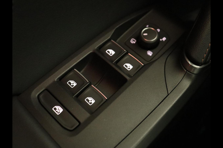 CUPRA Cupra Hybrid | Stoelverwarming | Camera | Adaptive cruise | Navigatie | Carplay | Sfeerverlichting | Keyless | Park Assist | Sportstoelen | Full LED | PHEV | Plug In