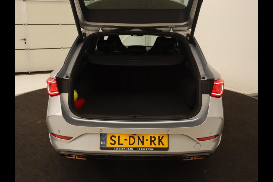 CUPRA Cupra Hybrid | Stoelverwarming | Camera | Adaptive cruise | Navigatie | Carplay | Sfeerverlichting | Keyless | Park Assist | Sportstoelen | Full LED | PHEV | Plug In