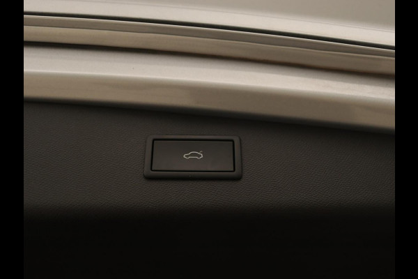 CUPRA Cupra Hybrid | Stoelverwarming | Camera | Adaptive cruise | Navigatie | Carplay | Sfeerverlichting | Keyless | Park Assist | Sportstoelen | Full LED | PHEV | Plug In