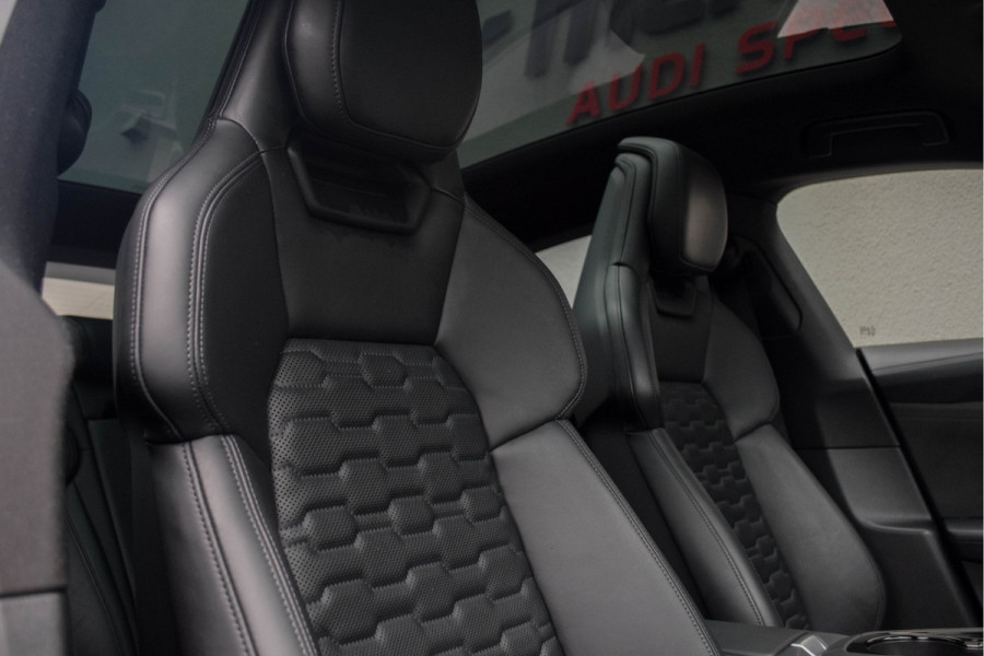 Audi e-tron GT QUATTRO / Standkachel/ Luchtvering/ Adaptive Cruise Control/ Panoramadak/ 350kW (476PK)