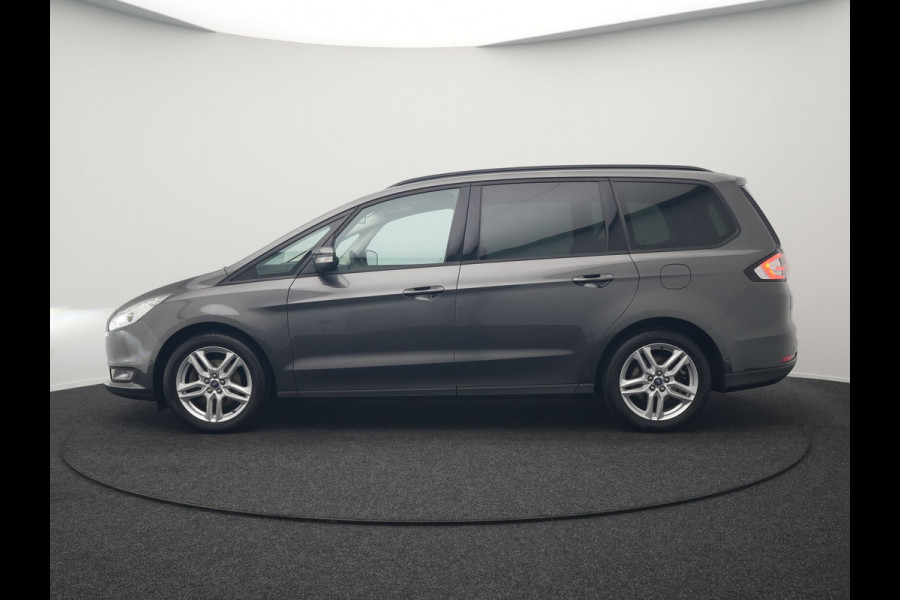 Ford Galaxy 2.0 Titanium 241pk Dealer O.H 7-Persoons Automaat | Camera | Apple Carplay | LED Koplampen | Stoelverwarming | Navigatie | 18"L.M |