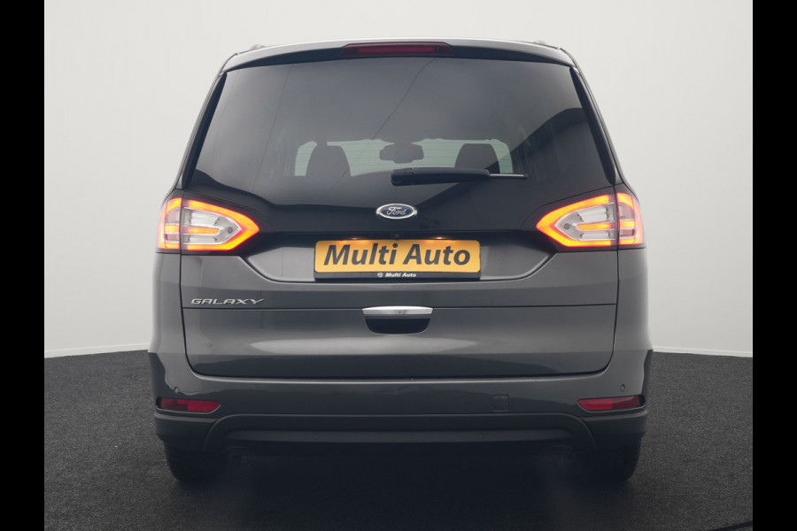 Ford Galaxy 2.0 Titanium 241pk Dealer O.H 7-Persoons Automaat | Camera | Apple Carplay | LED Koplampen | Stoelverwarming | Navigatie | 18"L.M |