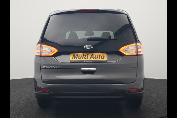 Ford Galaxy 2.0 Titanium 241pk Dealer O.H 7-Persoons Automaat | Camera | Apple Carplay | LED Koplampen | Stoelverwarming | Navigatie | 18"L.M |