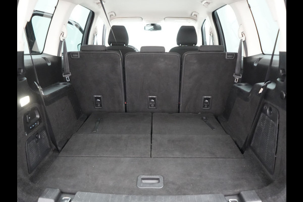 Ford Galaxy 2.0 Titanium 241pk Dealer O.H 7-Persoons Automaat | Camera | Apple Carplay | LED Koplampen | Stoelverwarming | Navigatie | 18"L.M |