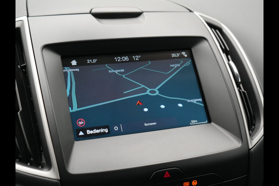Ford Galaxy 2.0 Titanium 241pk Dealer O.H 7-Persoons Automaat | Camera | Apple Carplay | LED Koplampen | Stoelverwarming | Navigatie | 18"L.M |
