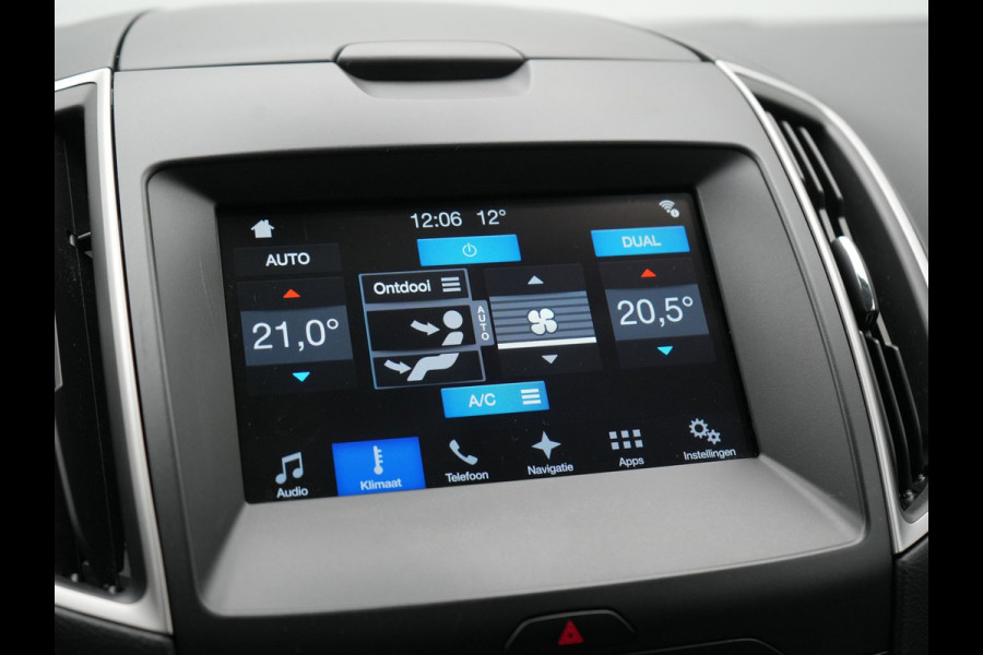 Ford Galaxy 2.0 Titanium 241pk Dealer O.H 7-Persoons Automaat | Camera | Apple Carplay | LED Koplampen | Stoelverwarming | Navigatie | 18"L.M |