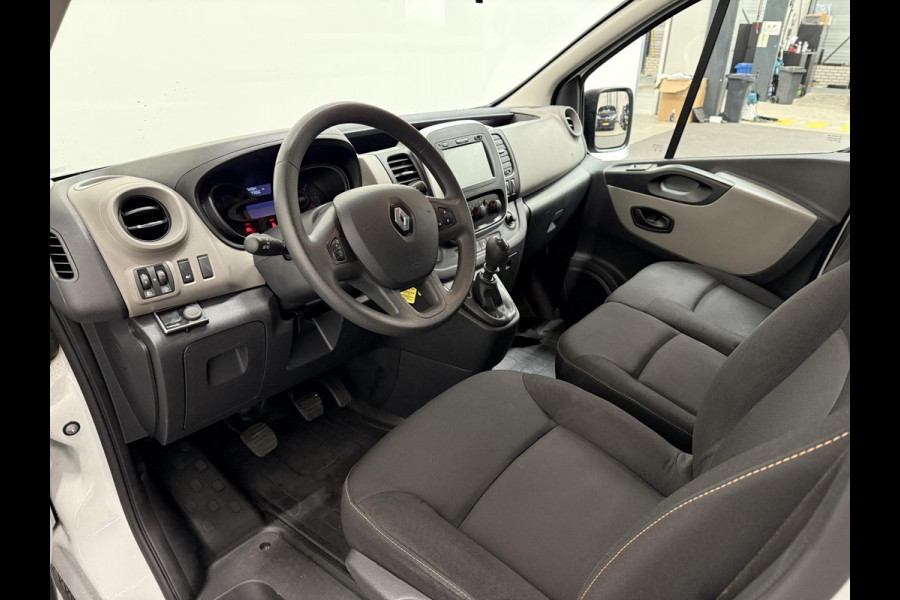 Renault Trafic Passenger 1.6 dCi Grand Zen Energy 9-PERSOONS personenbus Incl. BTW/BPM Airco Navi Cruise Control