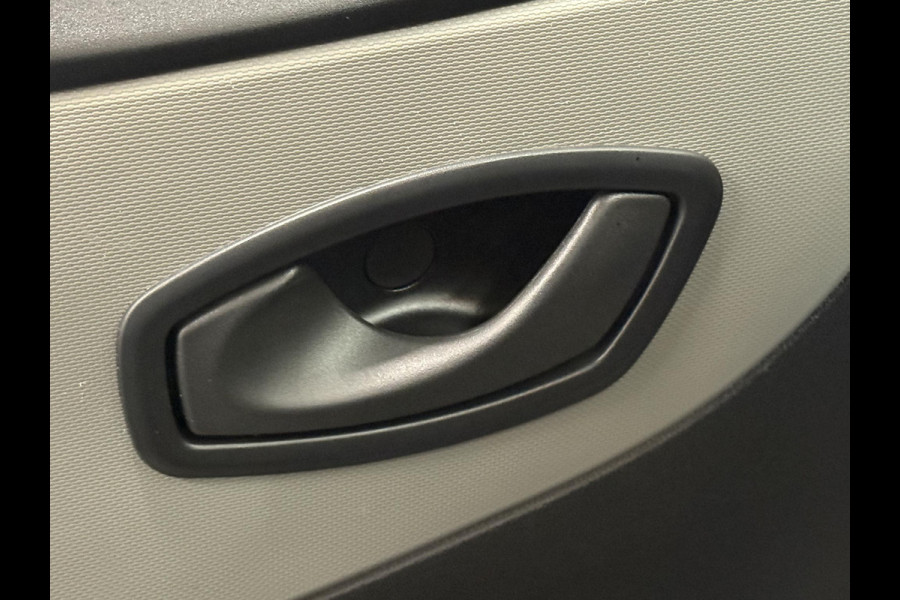 Renault Trafic Passenger 1.6 dCi Grand Zen Energy 9-PERSOONS personenbus Incl. BTW/BPM Airco Navi Cruise Control