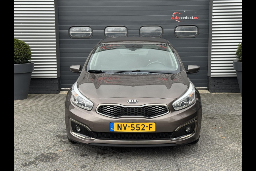 Kia cee'd 1.6 GDI ComfortPlusLine Navigator | Camera | Lichtmetalen Velgen | Navigatie | Cruise Control |