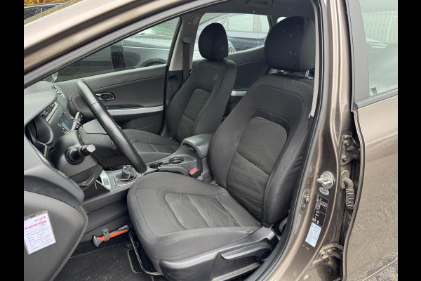 Kia cee'd 1.6 GDI ComfortPlusLine Navigator | Camera | Lichtmetalen Velgen | Navigatie | Cruise Control |