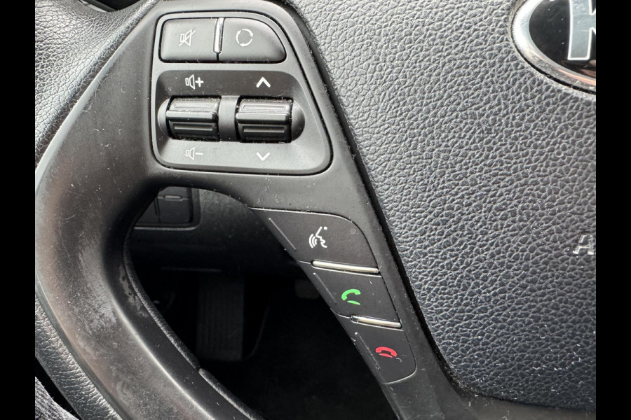 Kia cee'd 1.6 GDI ComfortPlusLine Navigator | Camera | Lichtmetalen Velgen | Navigatie | Cruise Control |