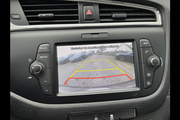 Kia cee'd 1.6 GDI ComfortPlusLine Navigator | Camera | Lichtmetalen Velgen | Navigatie | Cruise Control |
