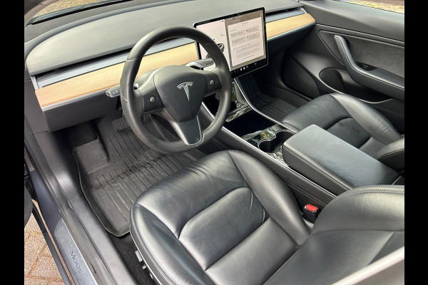 Tesla Model 3 Long Range AWD 75 kWh Trekhaak (1.000kg) 87% SOH 19 INCH Rijklaarprijs!