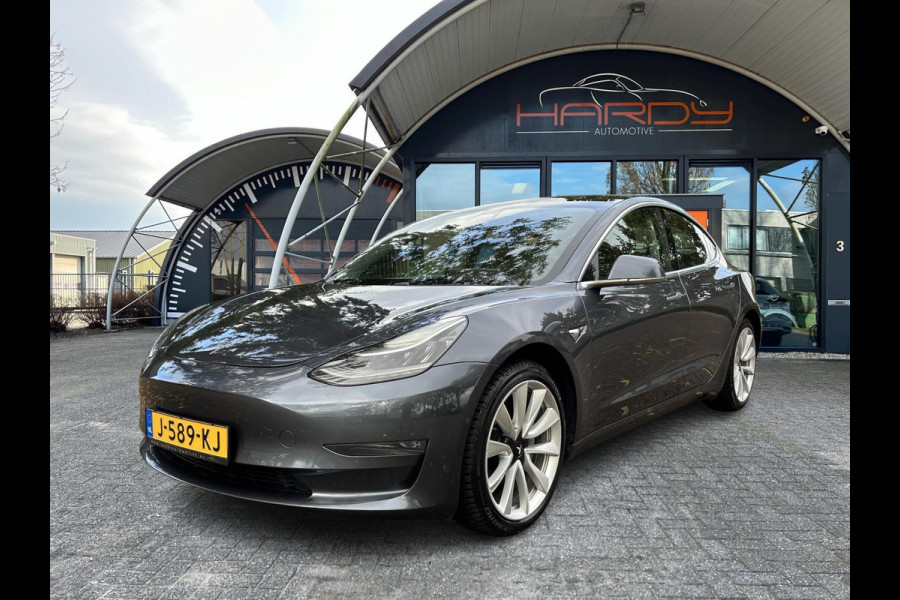 Tesla Model 3 Long Range AWD 75 kWh Trekhaak (1.000kg) 87% SOH 19 INCH Rijklaarprijs!