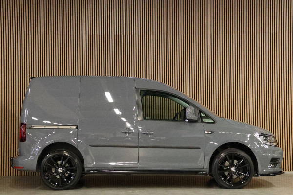 Volkswagen Caddy 2.0 TDI 185 PK DSG Exclusive | ACC | Camera | CarPlay | Bi-Xenon | Alarm | Trekhaak | DAB | MF Stuur | Front Assist | NAP Logisch | NL Auto
