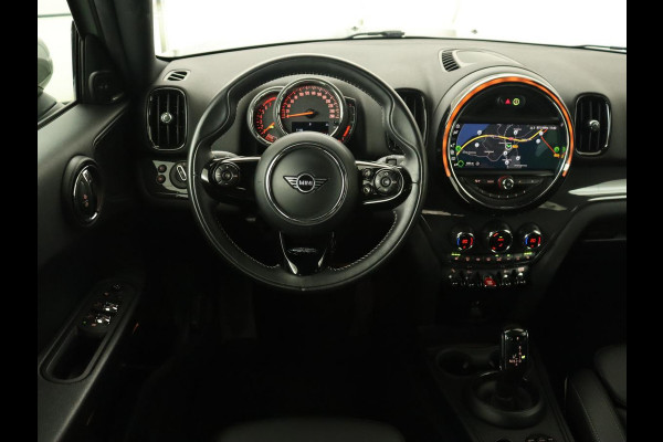 MINI Countryman 1.5 Cooper | Stoelverwarming | Trekhaak | Harman/Kardon | Carplay | Keyless | Navigatie | Climate control | Cruise control | Park Assist | Full LED