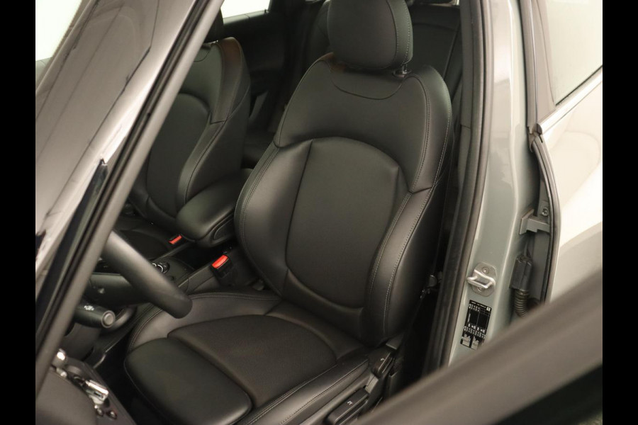 MINI Countryman 1.5 Cooper | Stoelverwarming | Trekhaak | Harman/Kardon | Carplay | Keyless | Navigatie | Climate control | Cruise control | Park Assist | Full LED