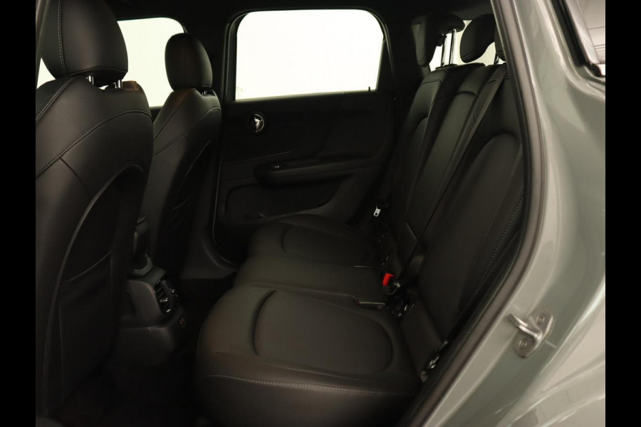 MINI Countryman 1.5 Cooper | Stoelverwarming | Trekhaak | Harman/Kardon | Carplay | Keyless | Navigatie | Climate control | Cruise control | Park Assist | Full LED