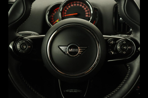 MINI Countryman 1.5 Cooper | Stoelverwarming | Trekhaak | Harman/Kardon | Carplay | Keyless | Navigatie | Climate control | Cruise control | Park Assist | Full LED