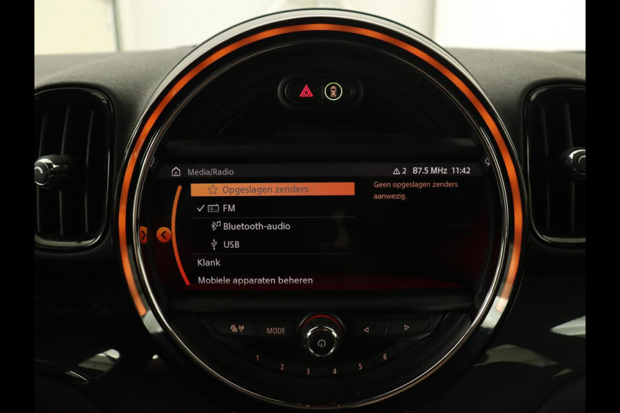 MINI Countryman 1.5 Cooper | Stoelverwarming | Trekhaak | Harman/Kardon | Carplay | Keyless | Navigatie | Climate control | Cruise control | Park Assist | Full LED