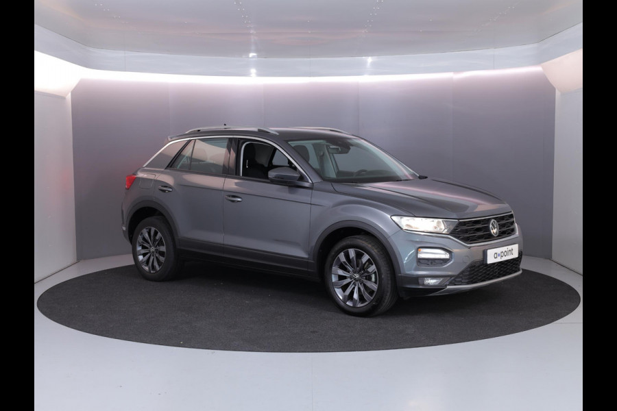 Volkswagen T-Roc 1.0 TSI Style 110 pk | Navigatie | Parkeersensoren | Autom. airco | Adaptieve cruise control | Apple Carplay/Android Auto |