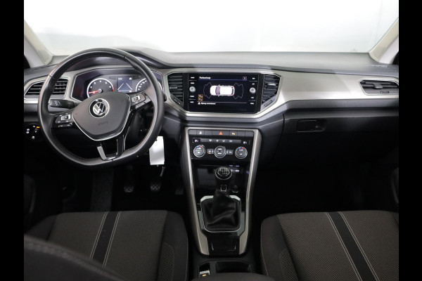 Volkswagen T-Roc 1.0 TSI Style 110 pk | Navigatie | Parkeersensoren | Autom. airco | Adaptieve cruise control | Apple Carplay/Android Auto |